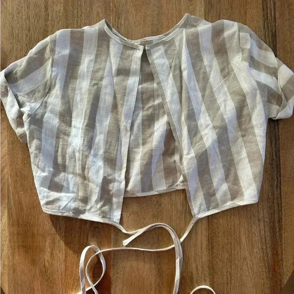 NWOT- Lioness Fazio Top size Medium - Picture 4 of 4